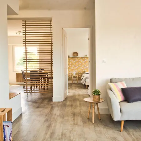 Plage à 200 Mètres. Vue Mer Et Esterel ! Rénové Apartamento